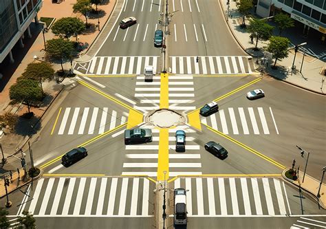 柏市 事故 今日 - 都市の日常と非日常の交差点